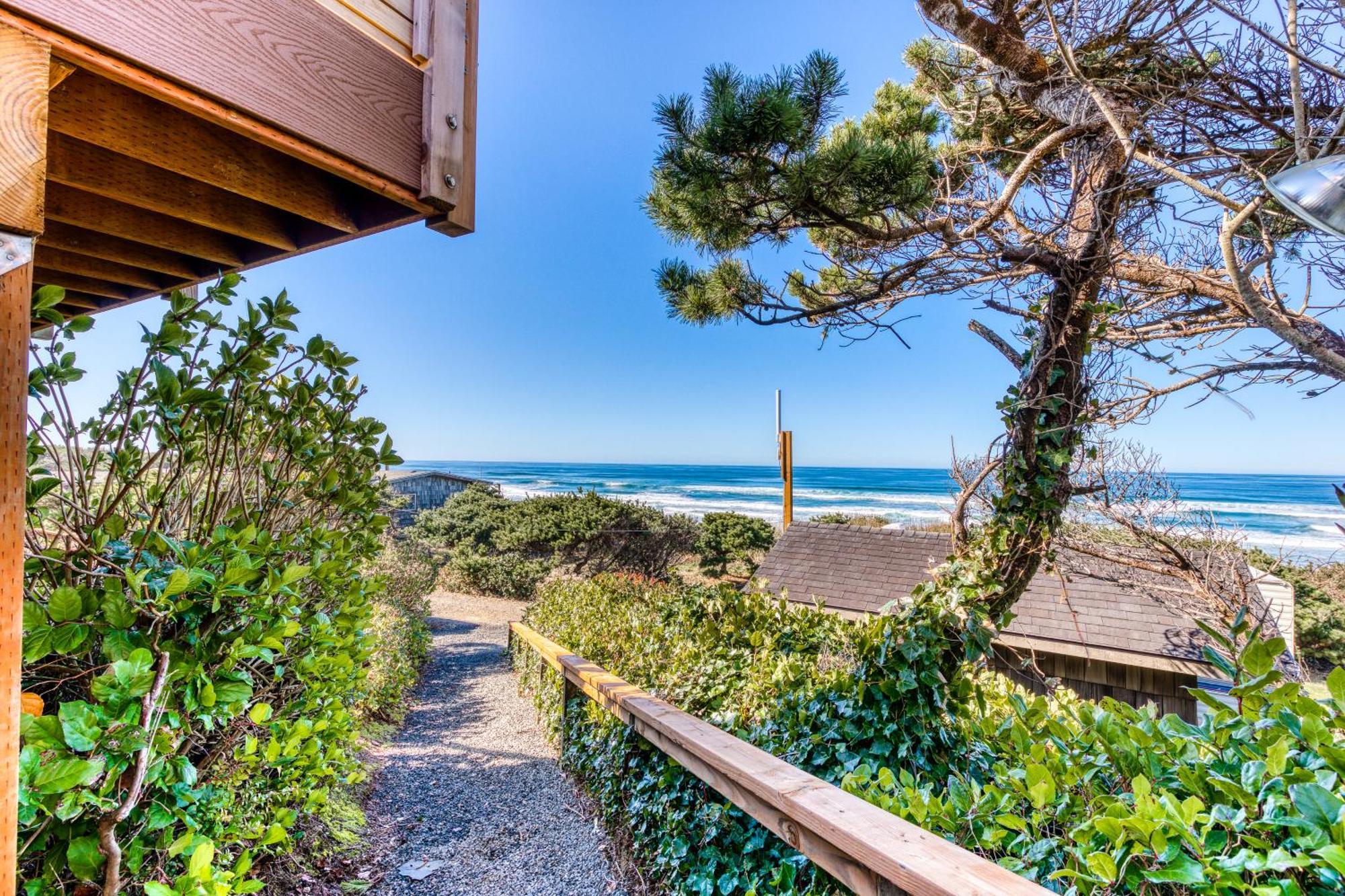 Cape Cod Cottages - #2 Waldport Bagian luar foto